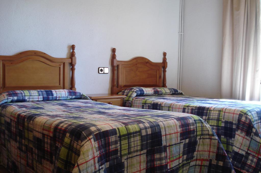 אספוט Apartaments Pont Romanic חדר תמונה