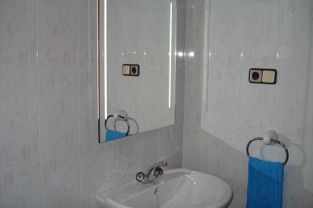 אספוט Apartaments Pont Romanic מראה חיצוני תמונה