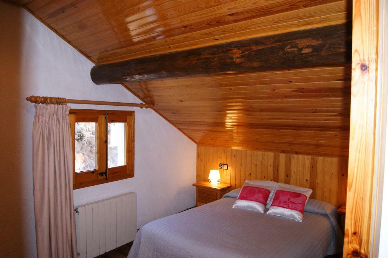 אספוט Apartaments Pont Romanic מראה חיצוני תמונה