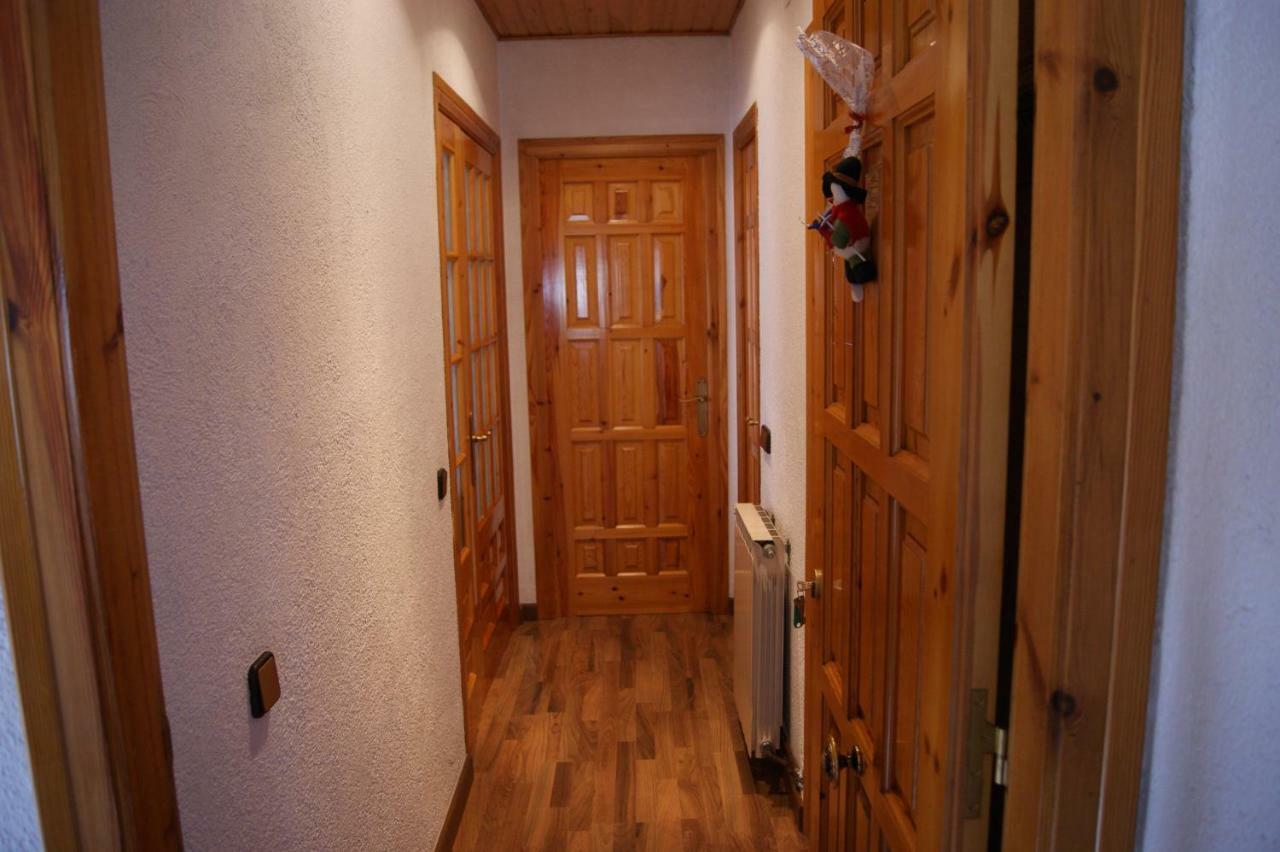 אספוט Apartaments Pont Romanic מראה חיצוני תמונה
