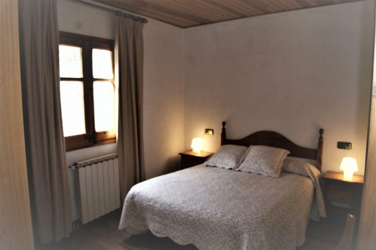 אספוט Apartaments Pont Romanic מראה חיצוני תמונה